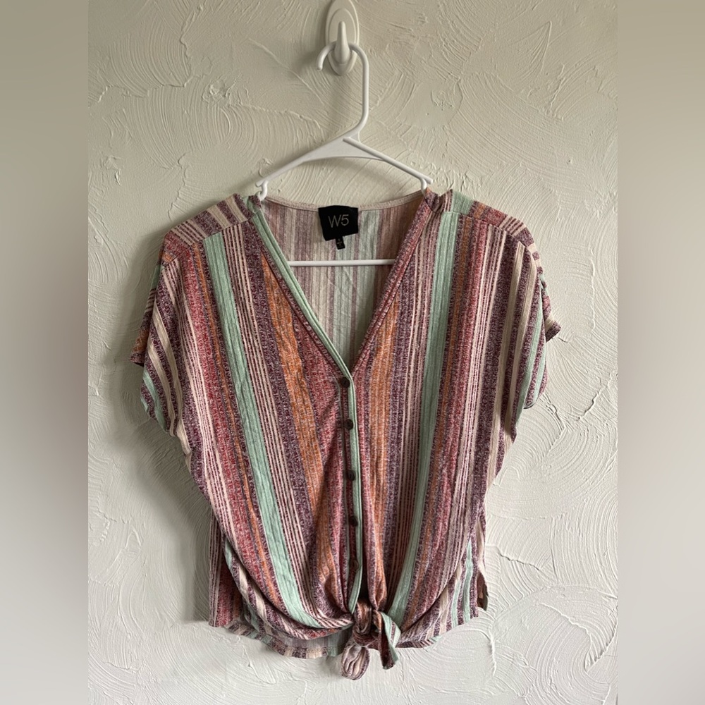 W5 front tie shirt
Small